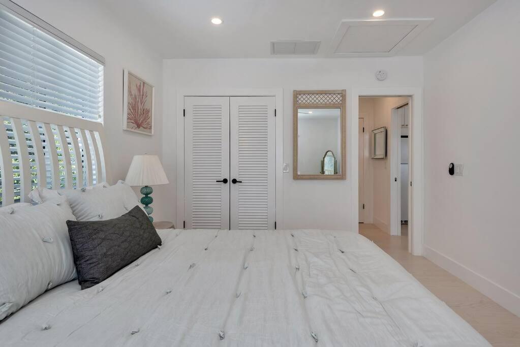 Art Deco Apt W Pool One Mile To Beach Pets Welcome Lake Worth Beach Zewnętrze zdjęcie