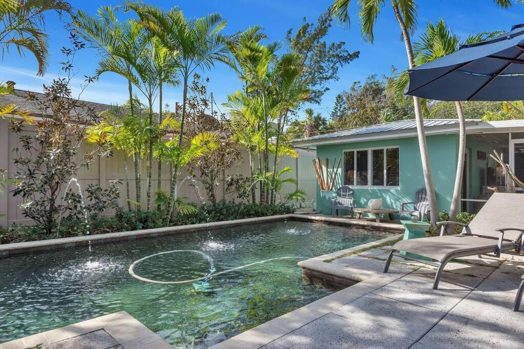 Art Deco Apt W Pool One Mile To Beach Pets Welcome Lake Worth Beach Zewnętrze zdjęcie